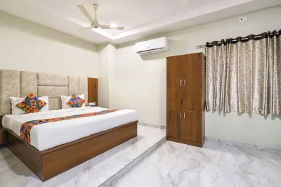 FabHotel Simhadri Grand Các khách sạn ở Khammam