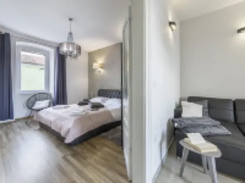 Captain Emo City Apartments Hotels in Pula