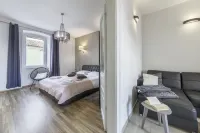 Captain Emo City Apartments Hotels in Pula