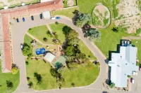 Econo Lodge Savannah Park Tamworth Hotels in Hillvue