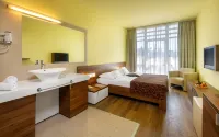 Hunguest Hotel Sun Resort فنادق في Herceg Novi