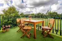 Oak Mead Hotels in Wrexham