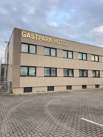 Gastpark Hotel Отели в г. Манхинг