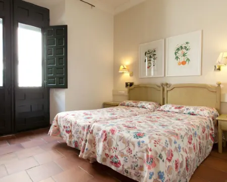 Hotel Leonor de Aquitania โรงแรมในCuenca