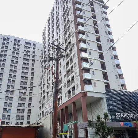 Furnished and Simple Living Studio Serpong Greenview Apartment
