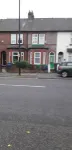 Homely 4-Bed House in Manchester - Parkplatz