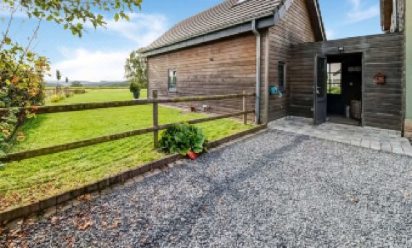 Petit Wilogne Holiday Home in Mont