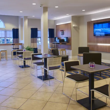 Microtel Inn & Suites by Wyndham Port Charlotte/Punta Gorda