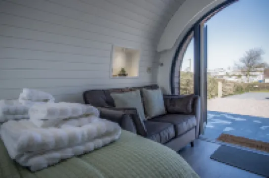 Bracken Burrows - 1 Bedroom Pod - New Hedges