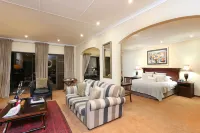 Shangri-La Manor Hotels in Wilderness