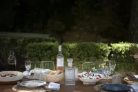 Maison Sumiane - Maison D Hotes et Locations Avec Piscine - breakfast