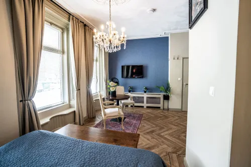 The Hogg House - Homestays
