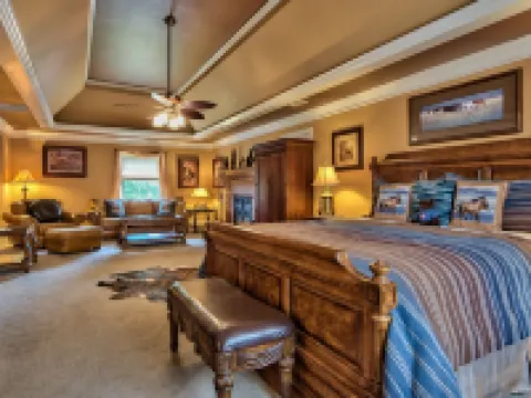 Southern Cross Guest Ranch Hotels in Madison