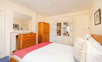 Joivy Thistle Street - Heart of the City 2-Bedroom Apt