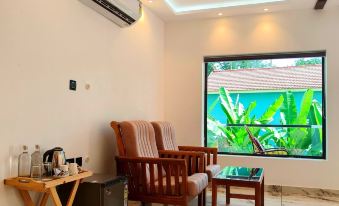 Wavealokam Beach Retreat