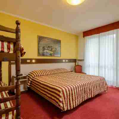 Bes Hotel Papa San Pellegrino Terme Rooms