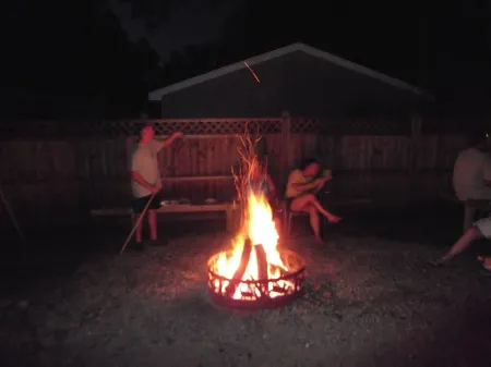 Lake Geneva Cottage in Williams Bay Отели в г. Уильямс Бэй