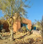 Charming Adobe Casita! Large Lot in Upscale Quiet Neighborhood. STR 15734641
