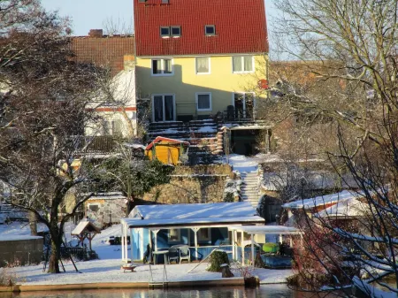 Seven Lakes, Endless Possibilities for 2 to 4 Recreation Seekers Отели в г. Лихен