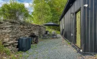 Charming Hideaway with Hot Tub and Private Pond - Cozy Rustic Retreat Hotels in Callicoon