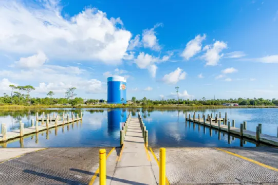 Gulf view condo with balcony, pool, & fitness room - walk to beach Hotels in 