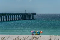 Serenity Retreat - Private Patio, Steps to the Beach Hotels in Sunnyside