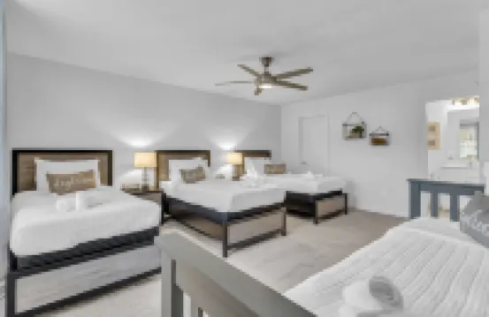 Beach retreat 4 miles away from Bethany