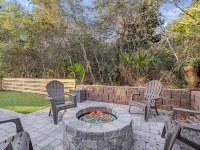 Private Backyard Oasis and Hot Tub - Gorgeous Coastal Retreat Hotels in Walton County