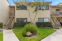 Stunning Ocean Views and Spacious Balcony - Gorgeous Coastal Retreat