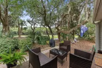 Gorgeous Golf Course Views and Modern Amenities - Charming Retreat