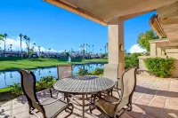 Golf Course Views and Serene Outdoor Patio - Charming Oasis