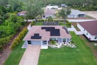 Private Heated Pool and Spacious Outdoor Relaxation - Stunning Oasis Hotels in North Port