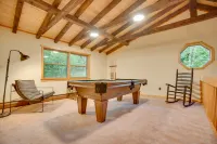Hot Tub, Game Room and Spacious Yard - Cozy Charming Retreat