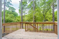 The Sycamore at Ducks Landing Hotels in Aberdeen