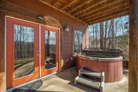 Bear Necessities is near East Port Marina on Dale Hollow Lake Tennessee