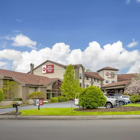 Best Western Plus Mill Creek Inn