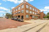 Cooperage 214 | Chic Loft near OSF | Peoria