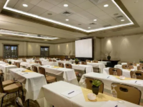 One Ski Hill Place, a RockResort, by Vail Resorts Hotels in Summit County