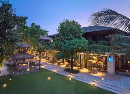 Andaz Bali, by Hyatt Отели рядом с достопримечательностью «Hidden Mini Zoo Bali»
