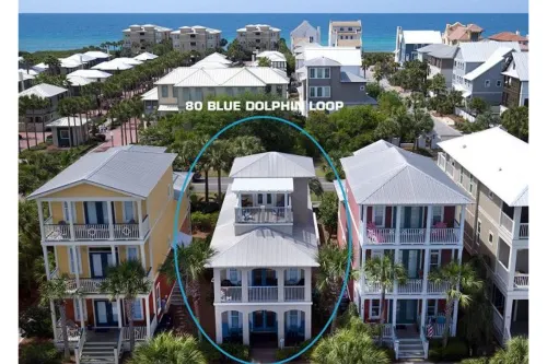 Gulf View Deck and Private Courtyard - Charming Coastal Haven