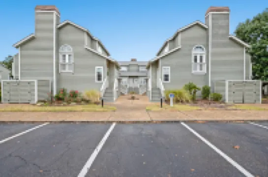 Idyllic Villa with Loft and Pool Access - Charming Family Escape