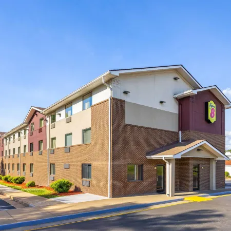 Super 8 by Wyndham Richmond Midlothian Turnpike