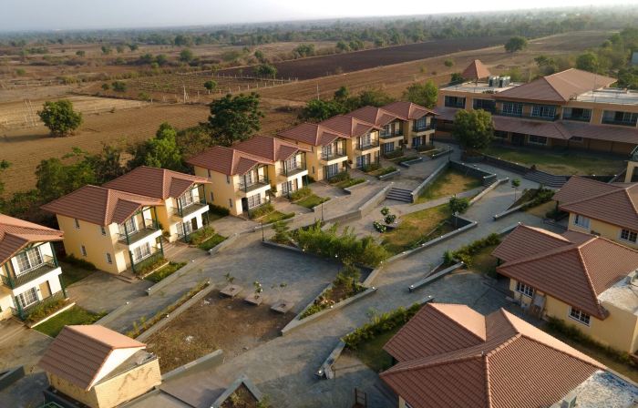 The Fern Wisteria Resort Dhari