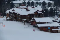 Snow Creek Cabins by Fernie Lodging Co.