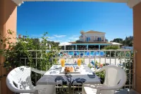 Kavos Plaza Hotel