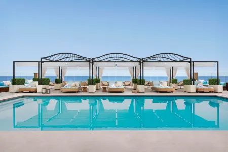 Surf & Sand Resort Laguna Beach Отели рядом с достопримечательностью «Laguna Beach Cliff Hike»