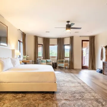 Pyramid by Avantstay Luxe Sedona Mansion w/ Views, 7Mins to Downtown