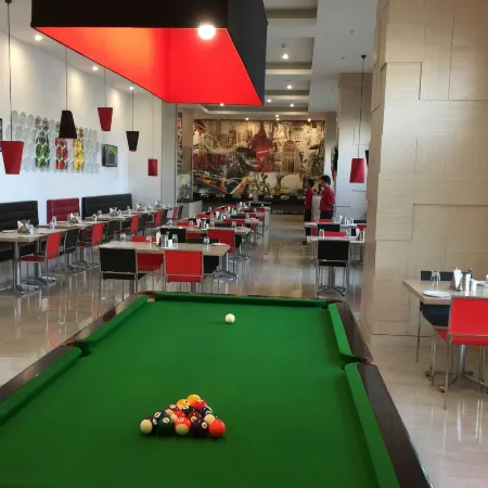 Red Fox by Lemon Tree Hotels, Sector 60, Gurugram