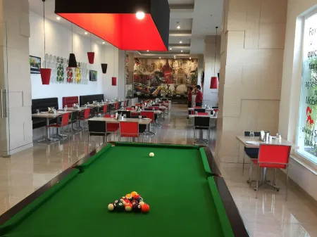 Red Fox by Lemon Tree Hotels, Sector 60, Gurugram