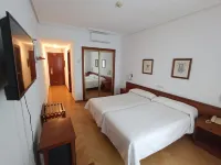 Hotel ELE Acueducto Hotels in Segovia